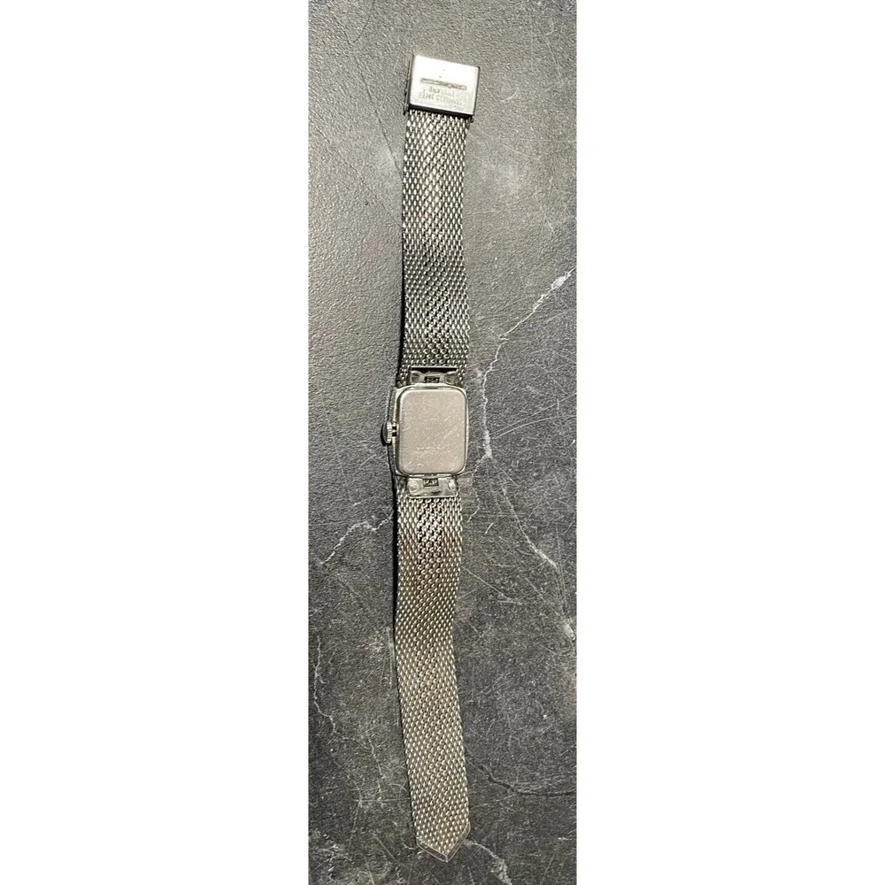 Vintage Ladies Timex Watch Silver and Blue